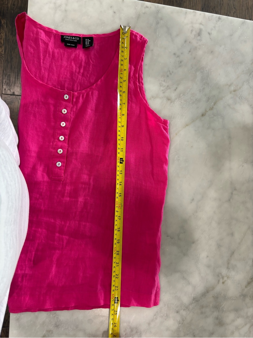 ✨Jones New York Hot Pink Sleeveless Linen Henley Tank - Picture 6 of 7